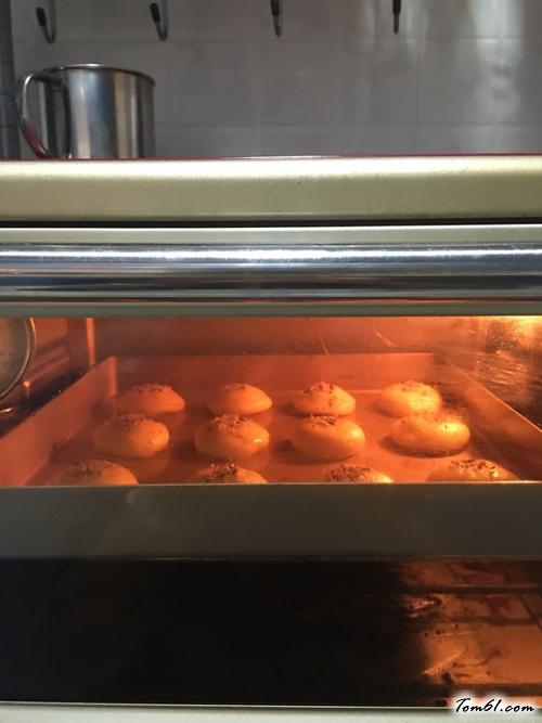 【肉松小酥饼】