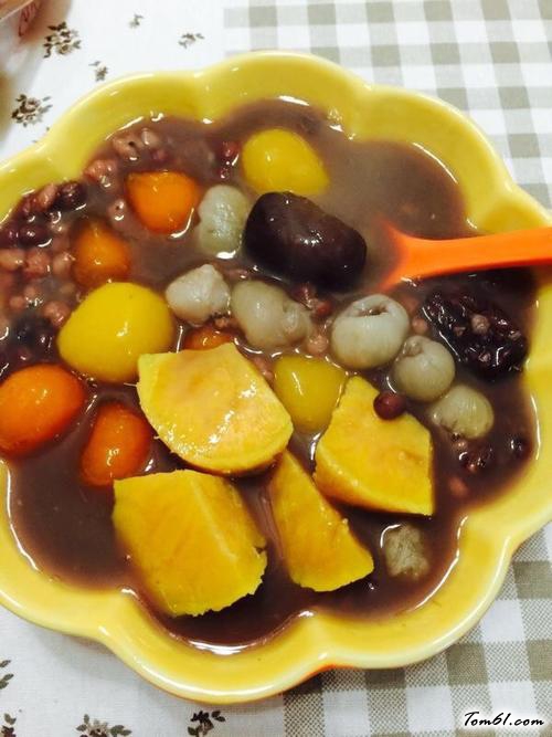 【自制芋圆红豆薏米汤】
