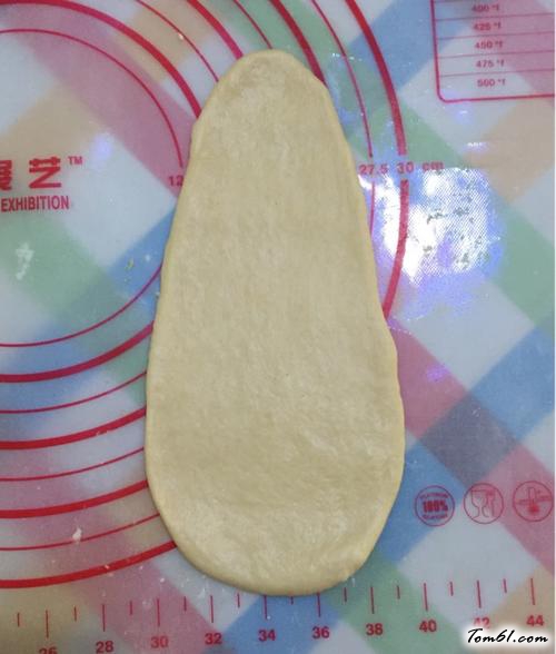 【全麦牛角豆沙餐包】