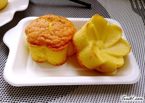 【超简单无水蛋糕】