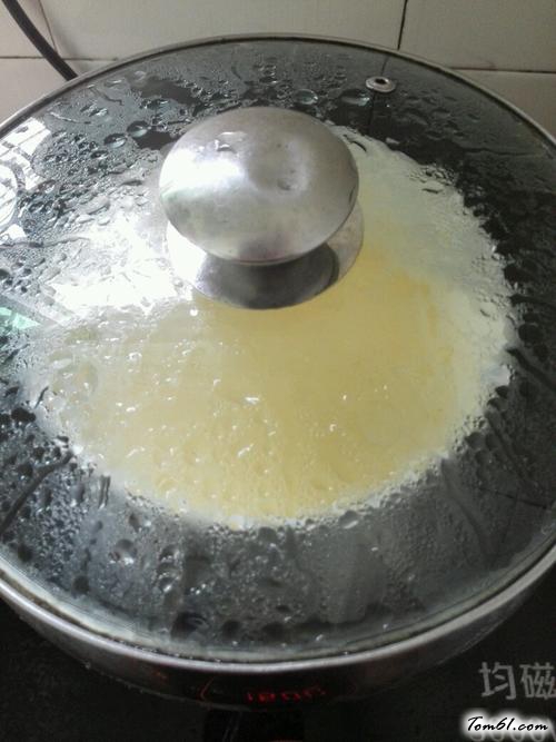 【奶香玉米汁蒸蛋】