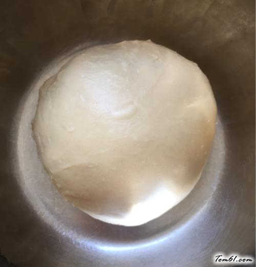 【全麦牛角豆沙餐包】