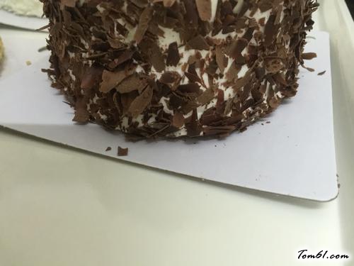 【巧克力水果蛋糕】