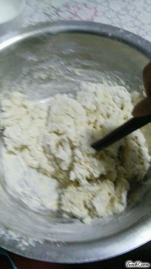 【鸡蛋小麻花】