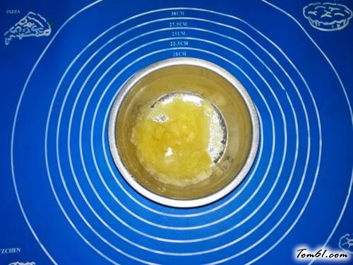 【草莓酸奶慕斯】