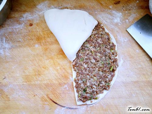 【层层香羊肉饼】