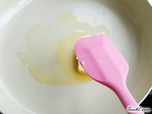 【桃仁牛轧糖】