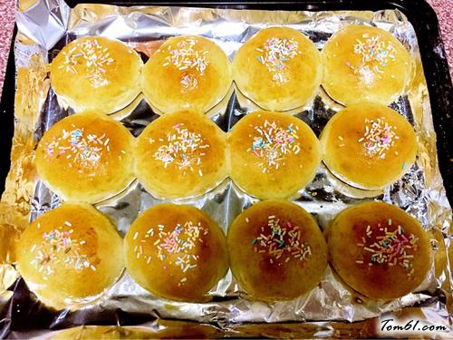 【香甜软面包】