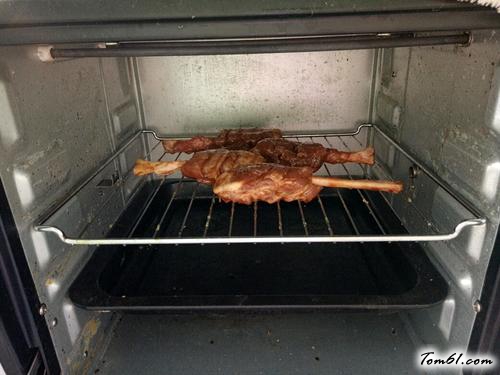 【酱烤小腿棒】