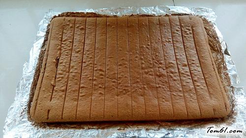 【可可杏仁蛋糕】