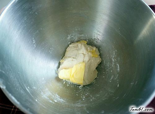 【叶形香芋包】