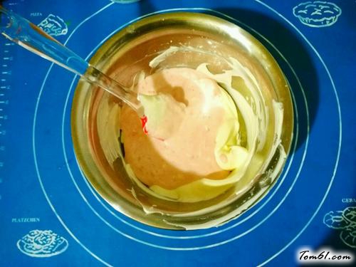 【草莓酸奶慕斯】