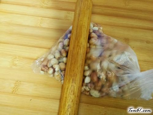 【花生芝麻糖】