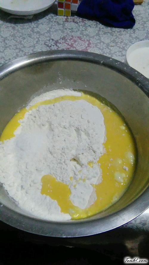 【鸡蛋小麻花】