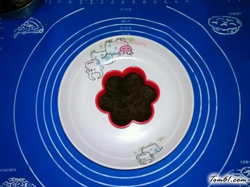 【草莓酸奶慕斯】