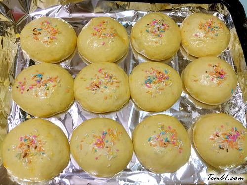 【香甜软面包】