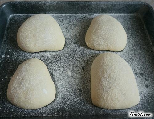 【叶形香芋包】