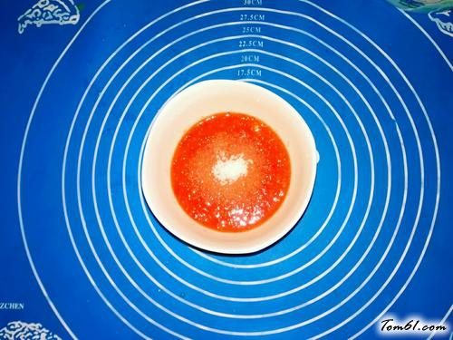 【草莓酸奶慕斯】