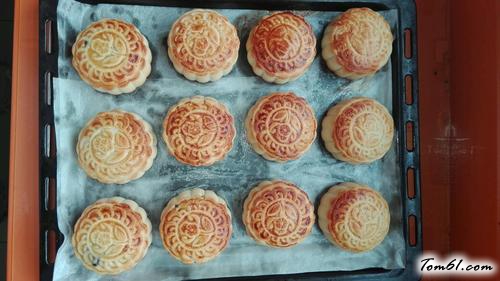 【黑米馅月饼】