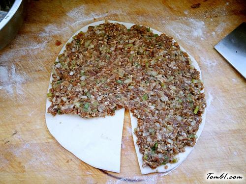【层层香羊肉饼】