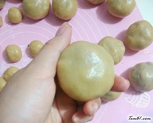 【红豆沙馅广式月饼】