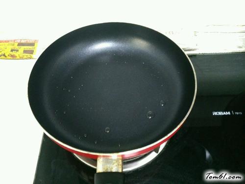 【鸡蛋米饭饼】