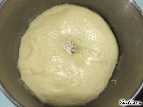 【香甜软面包】