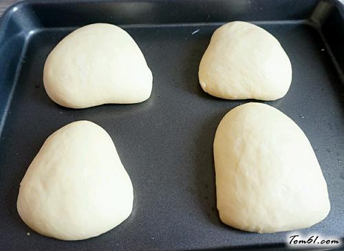 【叶形香芋包】