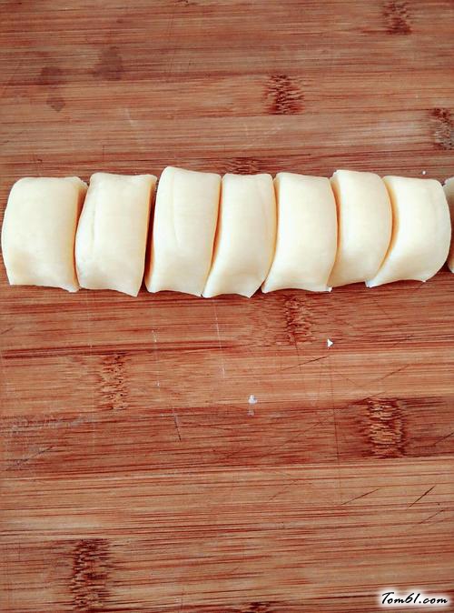 【芝麻红糖酥饼】