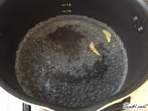 【当归红枣鸡蛋汤】