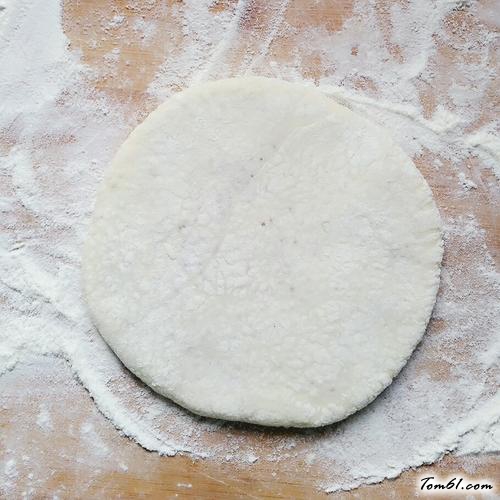 【红糖馅发面饼】