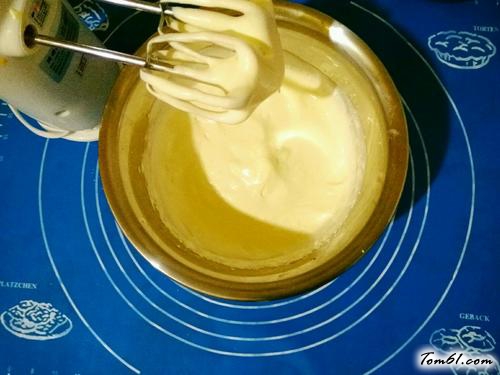 【草莓酸奶慕斯】