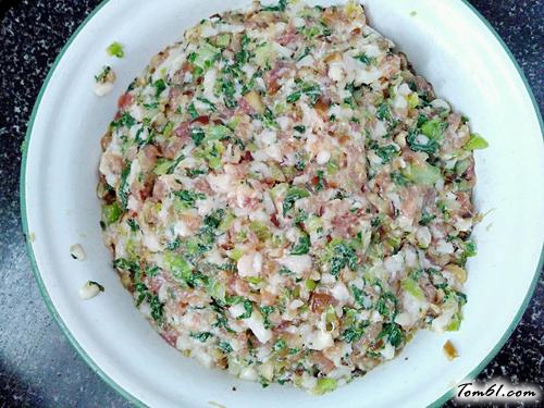 【油面筋塞肉】