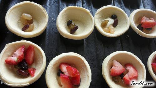 【【餐桌上的旅行】草莓蜜豆蛋挞】