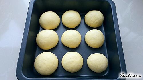 【淡奶油爱心小面包】