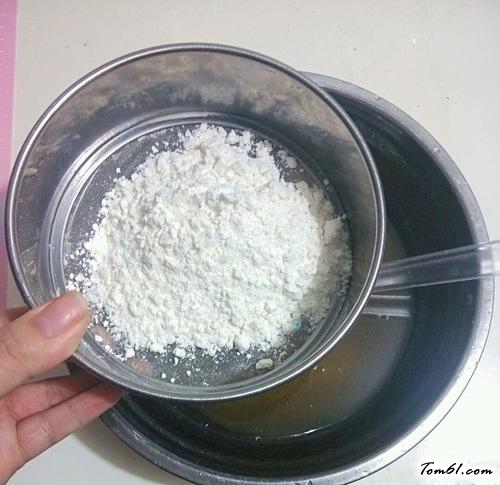 【白莲蓉蛋黄广式月饼】