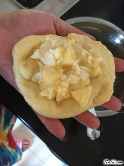 【水果奶酪面包】