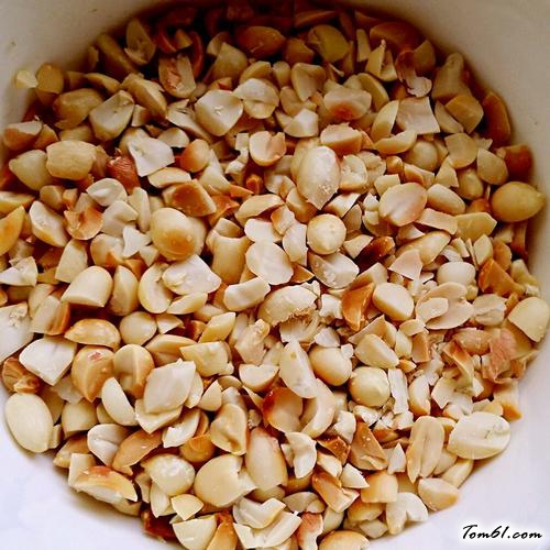 【花生黑芝麻糖】