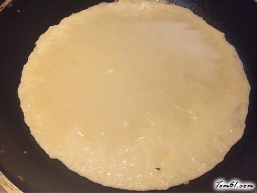 【火腿肠鸡蛋卷饼】