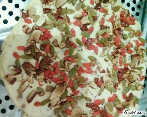 【蜂蜜鸡蛋玉米面发糕】