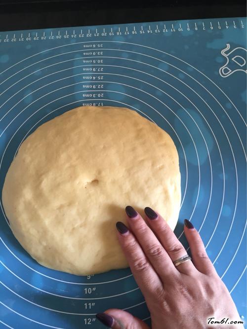 【水果奶酪面包】