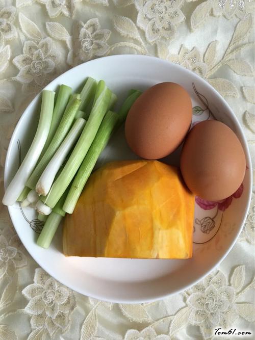【南瓜鸡蛋饼】
