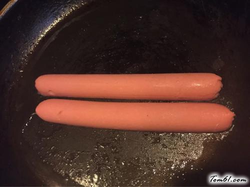 【火腿肠鸡蛋卷饼】