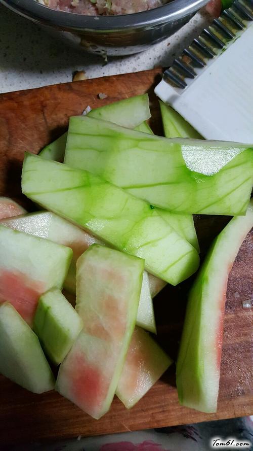 【灌汤生煎包】