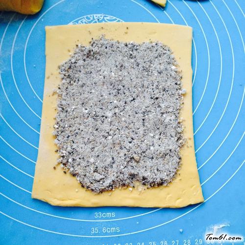 【南瓜芝麻卷】