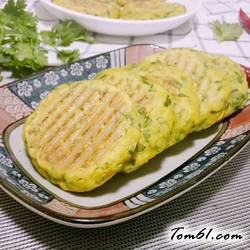 玉米面菜饼子的做法