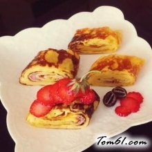 草莓鸡蛋卷的做法