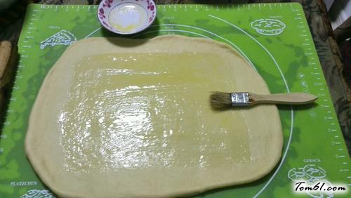 【牛角咸面包】