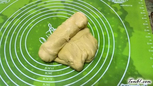 【牛角咸面包】