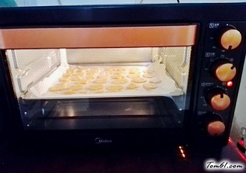 【黄油小饼干】